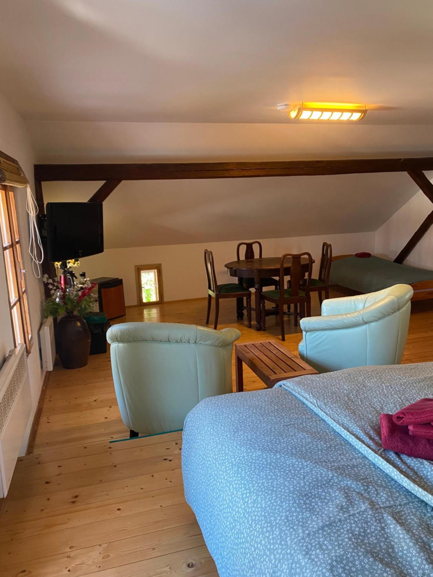 Droom B&B Cermna מראה חיצוני תמונה